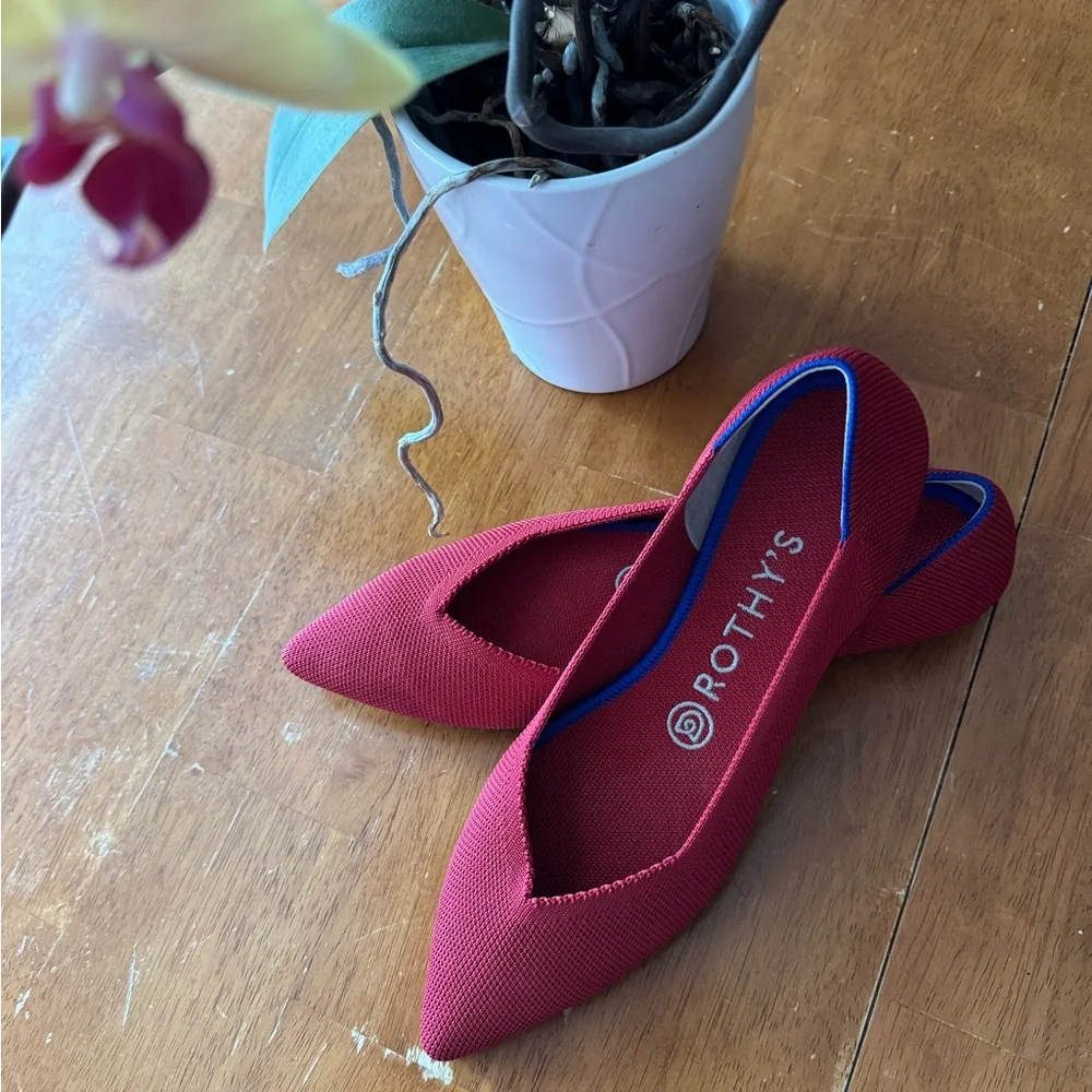 Rothy's Red Pointed Toe Flats with Blue Heel Trim Size 8 - Picture 11 of 11